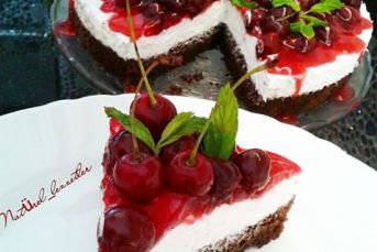 Vişneli Kolay Pasta