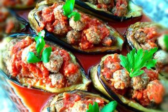 Köfteli Karnıyarık Tarifi