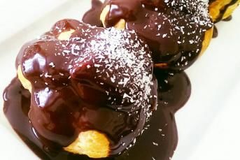 Jumbo Profiterol