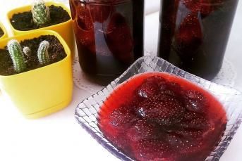 Çilek Reçeli Nasıl Yapılır