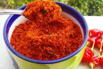 Kuru Domates Ve Kuru Biberden Nefis Kahvaltılık