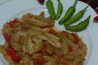 Antakya Lezzetlerinden Zeytinyağlı Eğri Kabak