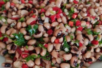 Kuru Börülce Salatası Tarifi