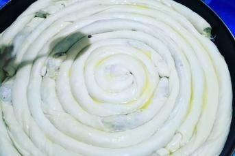 Kıymalı Pırasalı Boşnak Böreği