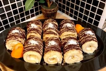 Porsiyonluk Rulo Pasta (Cevizli Ve Çikolata Soslu)