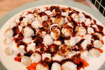 Bol Sarımsaklı Yoğurtlu Köfte (Muhteşem Lezzet)