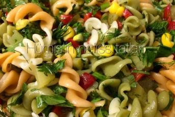 Renkli  Makarna Salatası