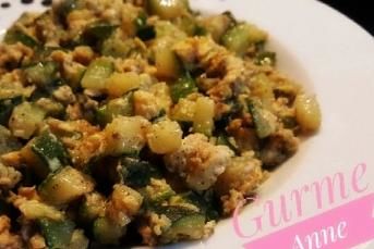 Yumurtalı Kabak Çırtması