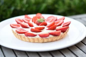 Çilekli Tart (Ev Yapımı)