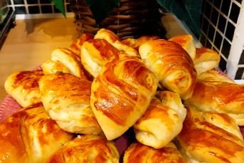 Nefis Peynirli Midye Poğaça