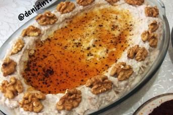 Yoğurtlu Tavuk Salatası