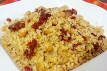 Kuru Domatesli Bulgur Pilavı
