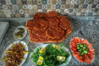 Nefis Ev Yapımı Lahmacun