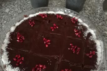 Nefis Çikolata Soslu Islak Kek