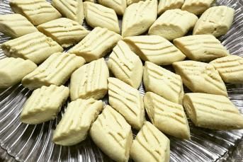 Ağızda Dağılan Un Kurabiyesi