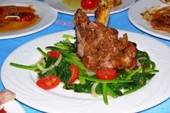 Kuzu Tandır Ve Ispanak Püresi