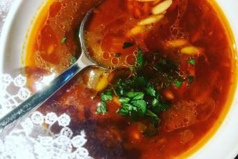 Arpa Şehriyeli Tavuk Suyu Çorba