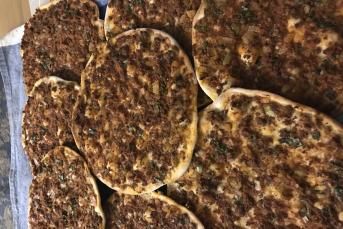 Ev Yapımı Lahmacun Yapılışı