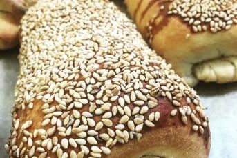 Kat Kat Peynirli Poğaça