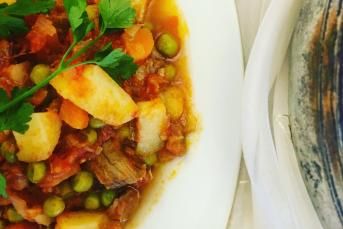 Kavurmalı Bezelye Yemeği