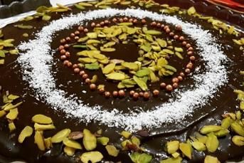 Çikolata Soslu İrmik Tatlısı Tarifi