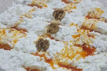 Yoğurtlu Karnabahar Salatası