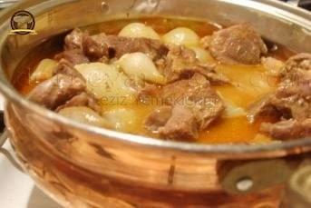 Soğan Yahnisi (Papaz Yahnisi)