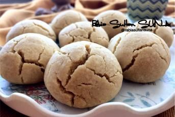 Ağızda Dağılan Tahinli Kurabiye