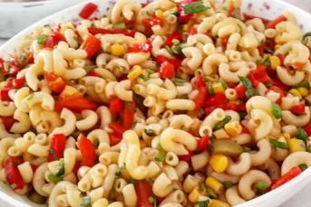 Az Malzemeli Çok Lezzetli  Makarna Salatası