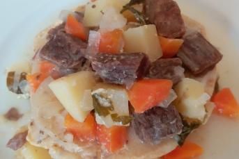 Etli Terbiyeli Çanak Kereviz Yemeği