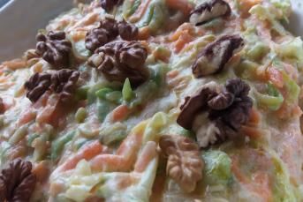 Yoğurtlu Kabak Ve Havuç Salatası