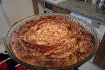 Yufkadan Ispanaklı Börek