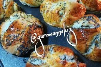 Mavi Haşhaşlı Çörek