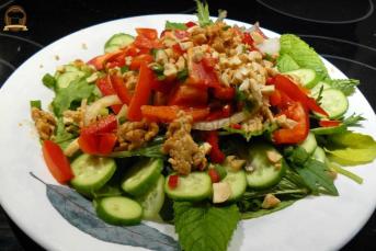 Baharatlı Tavuk Salatası