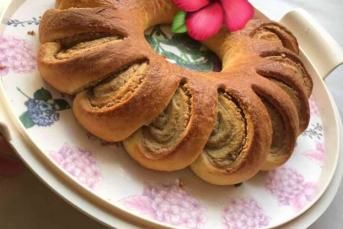 Haşhaşlı Tatlı Çörek