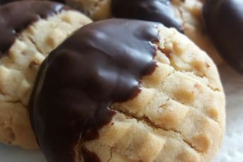 Kavrulmuş Susamlı Cevizli Kurabiye