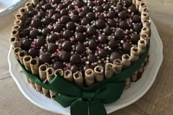 Müthiş Yaş Pastam