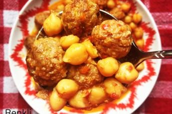 Köfteli Nohut Yemeği