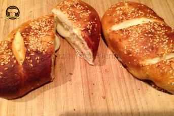 Kaşar Peynirli Simit Poğaça