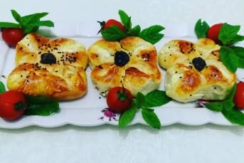 Tereyağlı Yonca Poğaça