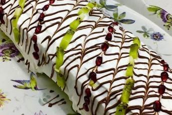 Ispanaklı Yaş Pasta