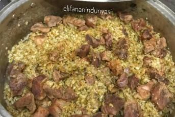 Kavurmalı Firik Pilavı