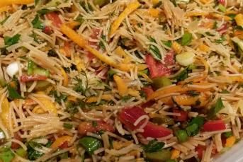 Tel Şehriye Salatası Tarifi